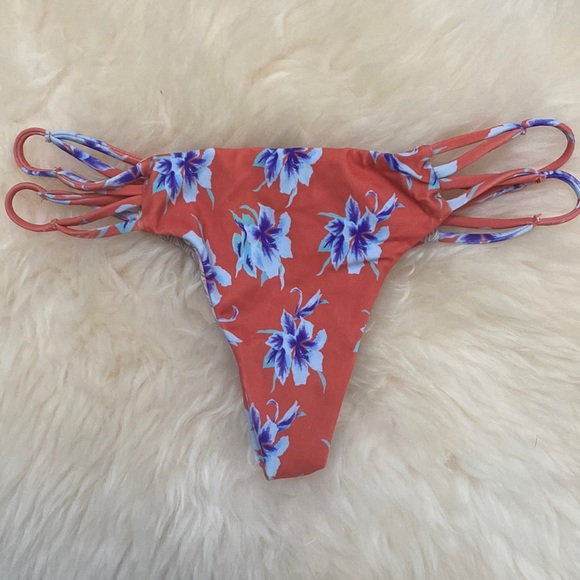 Like-New ACACIA Swimwear Vintage Aloha Maui Bottoms - Large - Picture 2 of 6